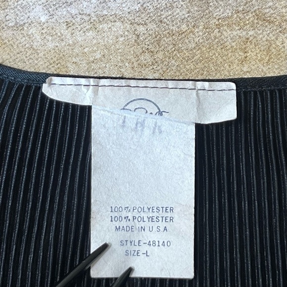 Black Size Large Ribbed Cardigan - Picture 9 of 9